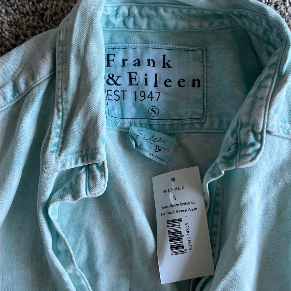 FRANK & EILEEN | Eileen Woven Button Up in Sea Foam Mineral Wash - Picture 2 of 5